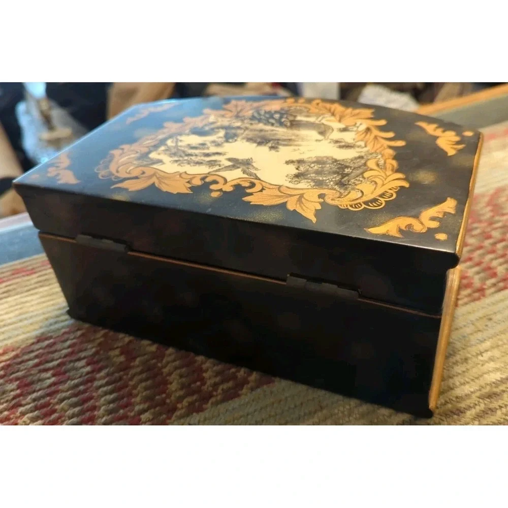 Vintage Jewelry Storage Lacquer Box‎ Peacock Design Very Pretty!